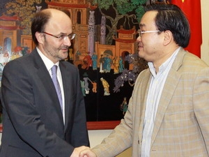 ທ່ານຮອງນາຍົກລັດຖະມົນຕີ ຫວ່າງຈູງຮາຍ ຕ້ອນຮັບຜູ້ອຳນວຍການ ບໍລິຫານຂອງ UNIDO